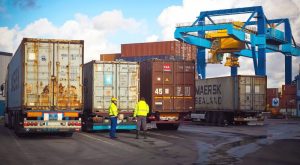 Автоперевезення контейнерів – гнучкий спосіб транспортування вантажів