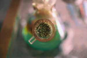 Дым свободы и ритмы Ямайки — философия раста-культуры и современные курительные девайсы