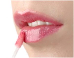 Как выбрать идеальный блеск для губ