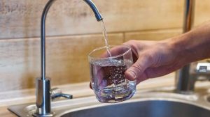 Комплексная очистка воды из скважины: особенности и приоритеты