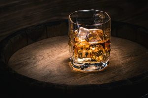 Различия купажированного и односолодового виски