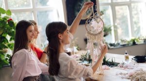 Тренди відпочинку у великих містах: що зараз обирають молоді люди