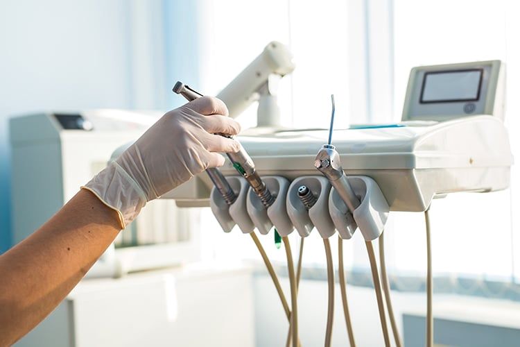 Турбінний наконечник в стоматології: сучасність та ефективність